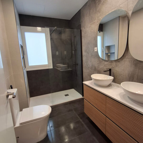 Carlos Lo Reforma - Baños - Madrid - Presupuesto Online