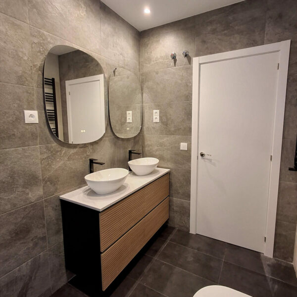 Carlos Lo Reforma - Baños - Madrid - Presupuesto Online